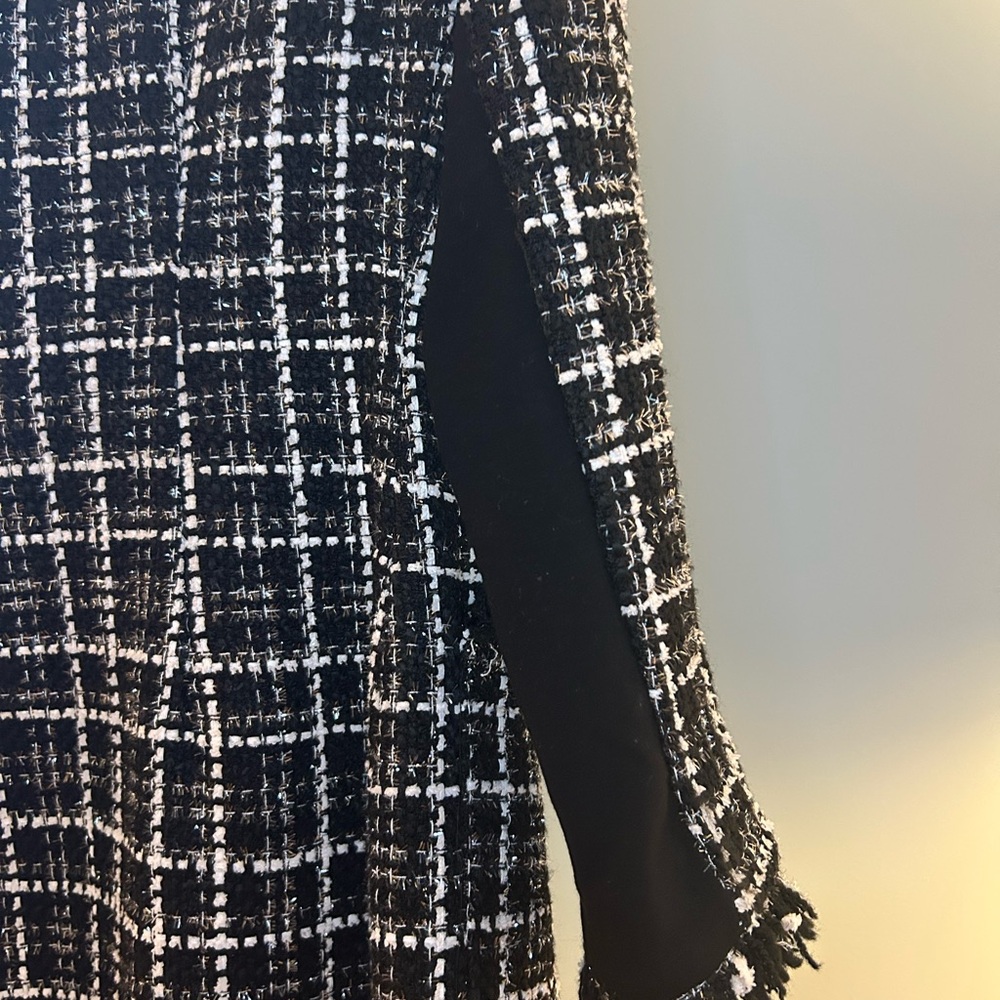 VISHAL Size Small Black and White Tweed Coat with Gold Buttons, Calf length - Picture 10 of 13
